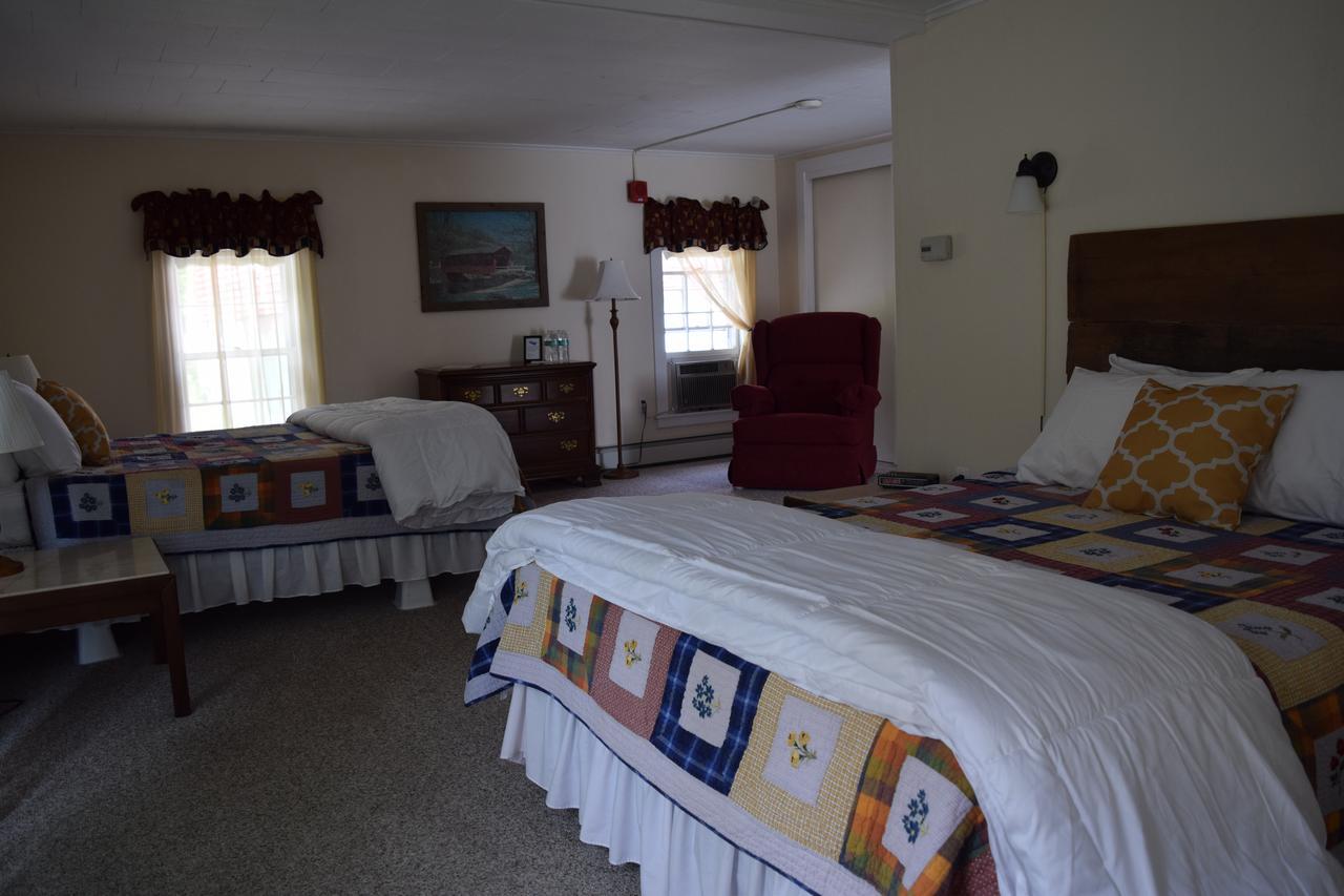 The New Hampshire Mountain Inn Wilmot Экстерьер фото
