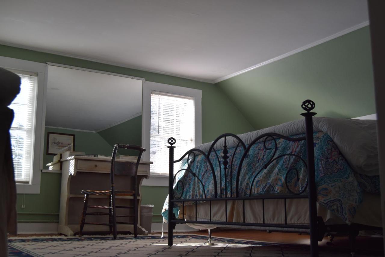 The New Hampshire Mountain Inn Wilmot Экстерьер фото