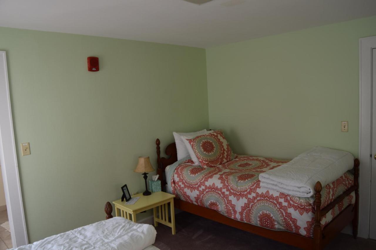 The New Hampshire Mountain Inn Wilmot Экстерьер фото