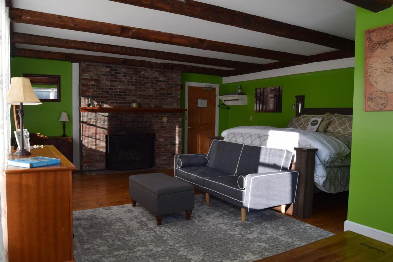The New Hampshire Mountain Inn Wilmot Экстерьер фото
